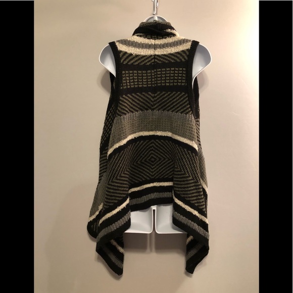 Beautiful Ana sweater vest - Picture 4 of 4